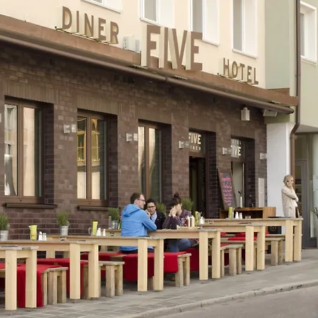 Hotel Five-3